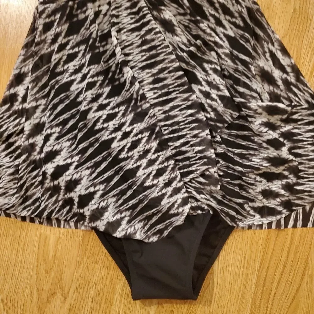 NEW Profile by Gottex Shibori Flyaway One Piece